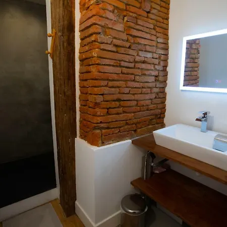 Apartment Warm T3 Loft Style In The Heart Of